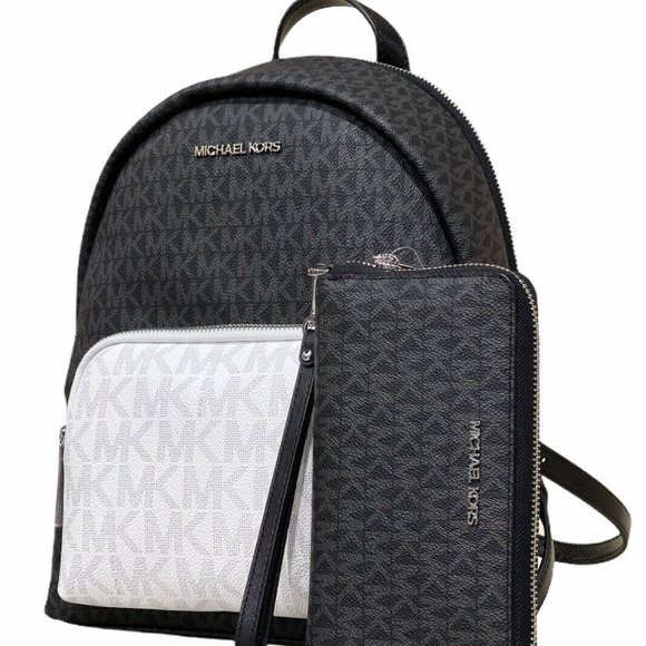 Bundle NWT Michael Kors Backpack & Wristlet - Picture 2 of 9